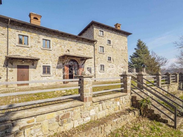 casa indipendente in vendita a Montefiorino in zona Gusciola