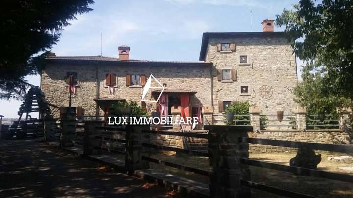 villa in vendita a Montefiorino in zona Gusciola