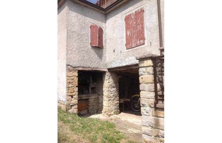 casa indipendente in vendita a Montefiorino