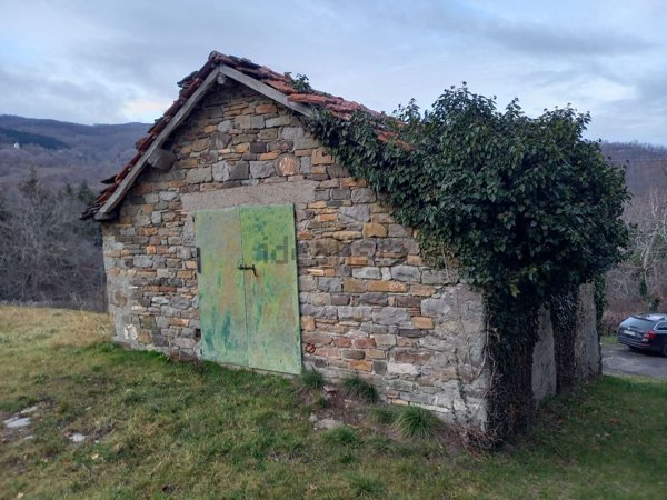 casa indipendente in vendita a Montefiorino