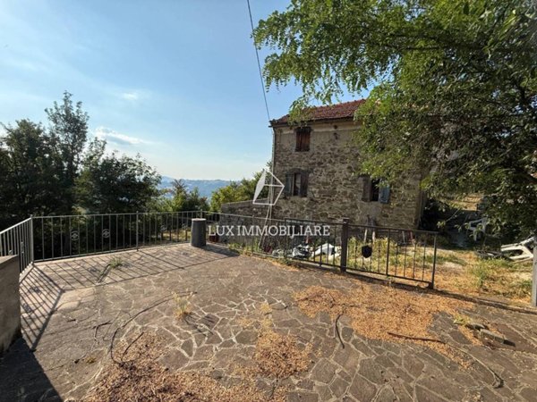casa indipendente in vendita a Montefiorino