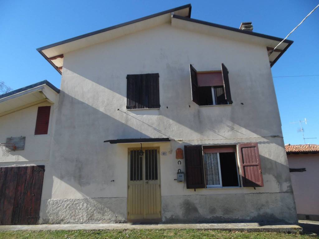 casa indipendente in vendita a Montese