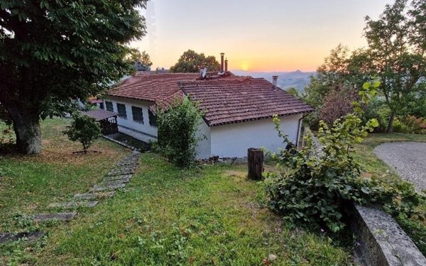 casa indipendente in vendita a Montese in zona Maserno