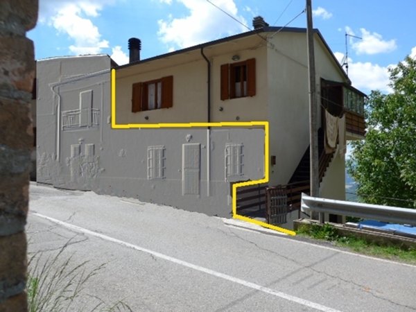 casa indipendente in vendita a Montese