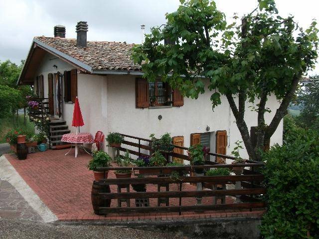 appartamento in vendita a Montese in zona Montalto