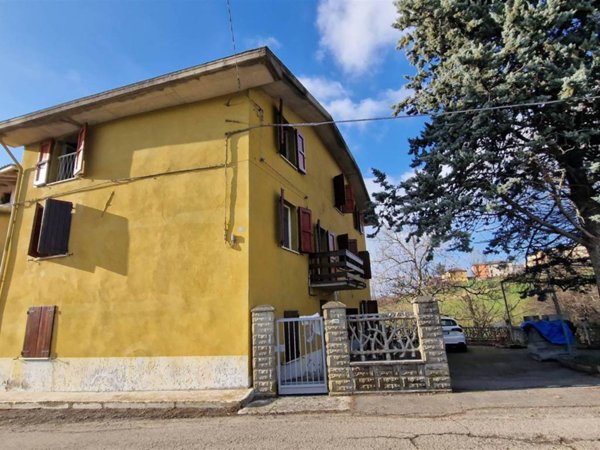 casa indipendente in vendita a Montese