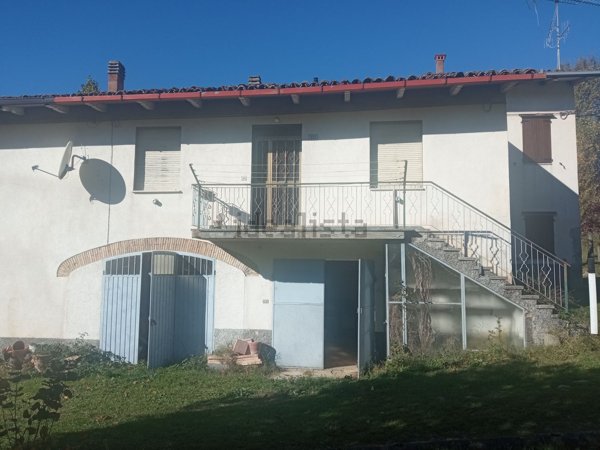 appartamento in vendita a Montese in zona Semelano