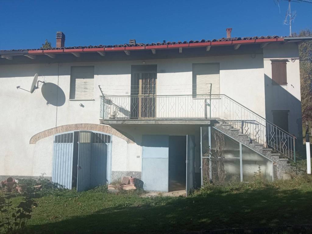 appartamento in vendita a Montese in zona Semelano