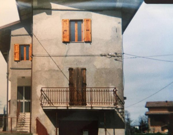 casa indipendente in vendita a Montese