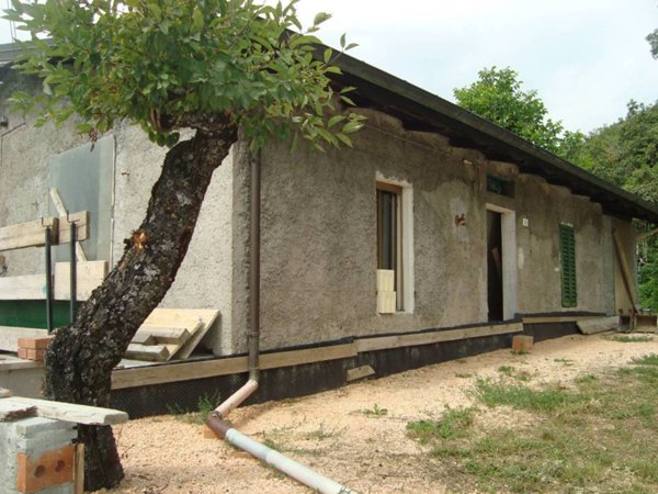 casa indipendente in vendita a Montese