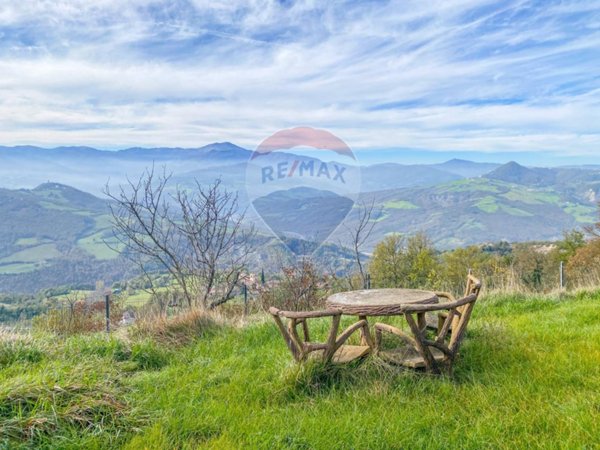 casa indipendente in vendita a Montese
