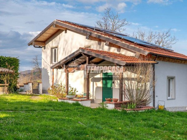 casa indipendente in vendita a Montese