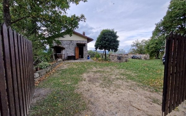 casa indipendente in vendita a Montese