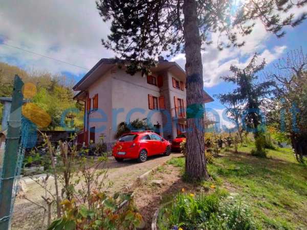 casa indipendente in vendita a Montese in zona Montalto