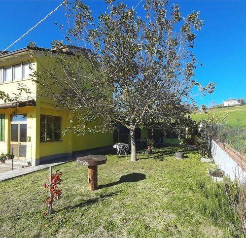 appartamento in vendita a Montese in zona Salto