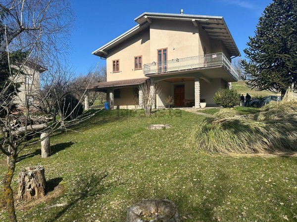 casa indipendente in vendita a Montese