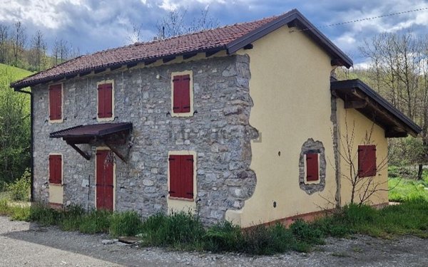 appartamento in vendita a Montese