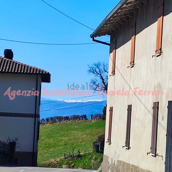 casale in vendita a Montese in zona Salto