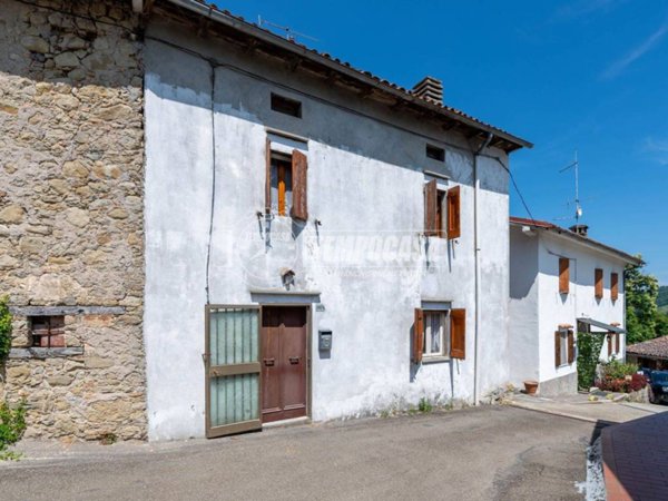 casa indipendente in vendita a Montese