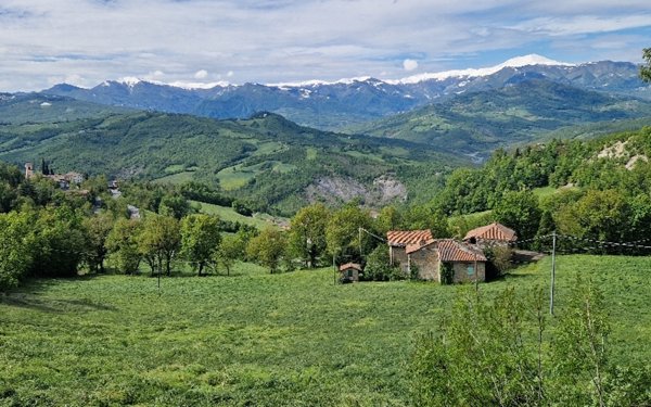 casa indipendente in vendita a Montese