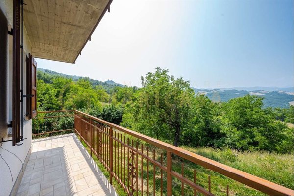 casa indipendente in vendita a Montese in zona Salto