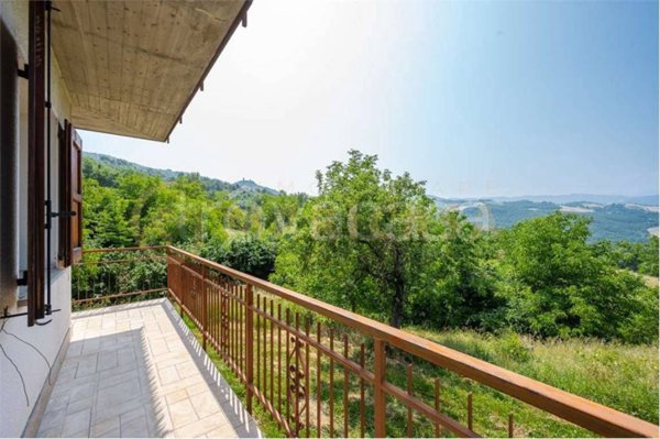 casa indipendente in vendita a Montese in zona Salto