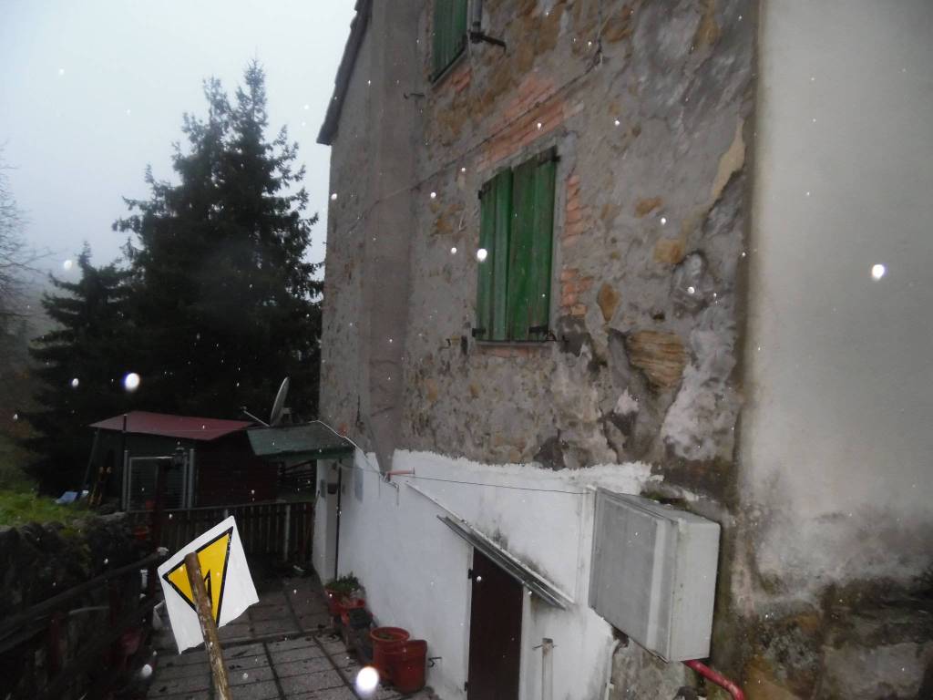 appartamento in vendita a Montese in zona Iola