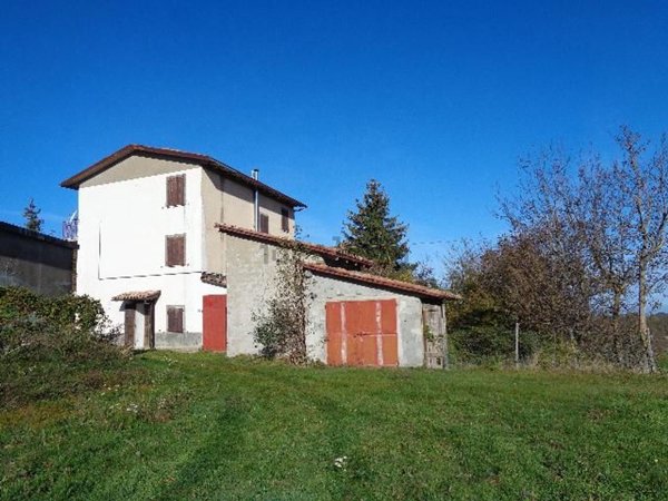 casale in vendita a Montese in zona Montalto
