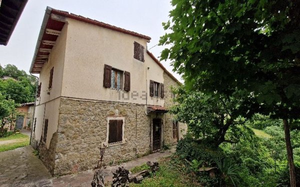 casa indipendente in vendita a Montese in zona Maserno