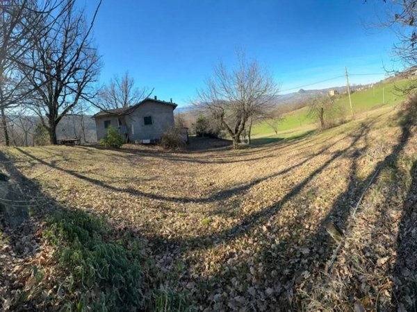 casa indipendente in vendita a Montese