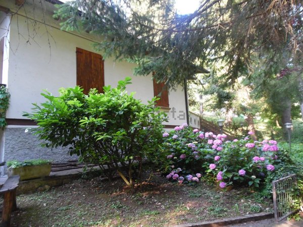 casa indipendente in vendita a Montese