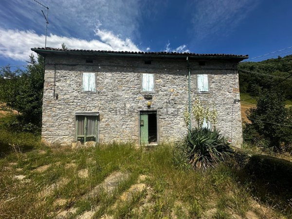 pentavano in vendita a Montese