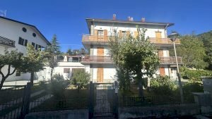 appartamento in vendita a Montese in zona Salto