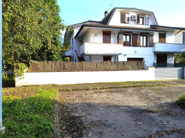 casa indipendente in vendita a Nonantola