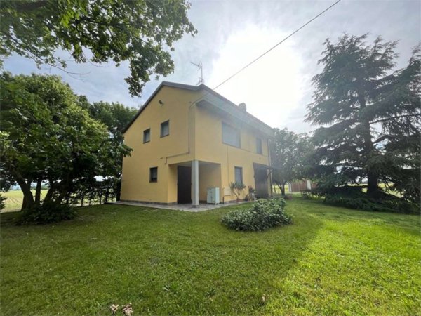 casa indipendente in vendita a Nonantola in zona Rubbiara