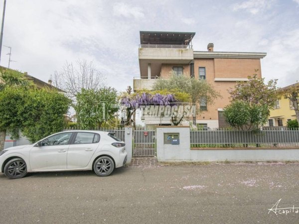 casa indipendente in vendita a Nonantola in zona La Grande