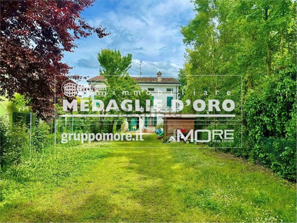casa indipendente in vendita a Nonantola