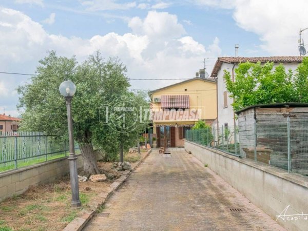 casa indipendente in vendita a Nonantola in zona Via Larga