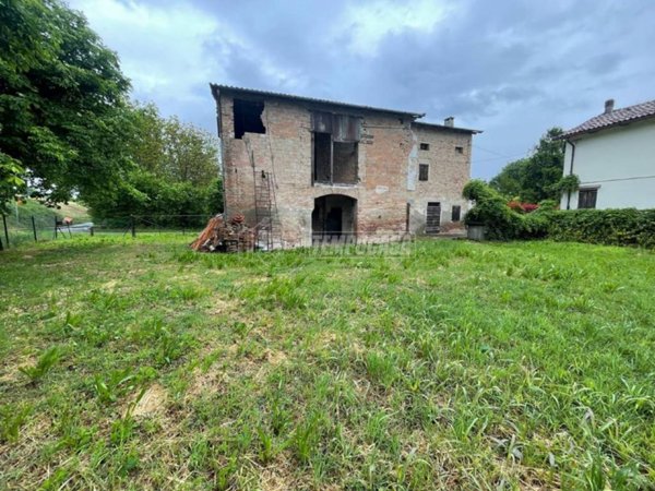 casa indipendente in vendita a Nonantola