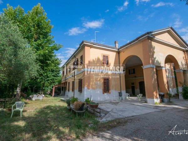 casa indipendente in vendita a Nonantola in zona Via Larga