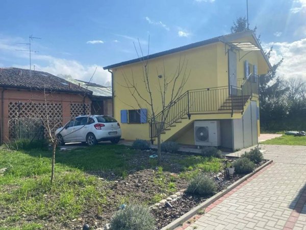 casa indipendente in vendita a Nonantola