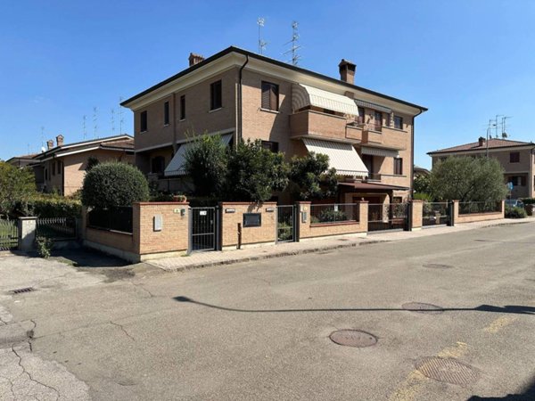 casa indipendente in vendita a Nonantola in zona Via Larga