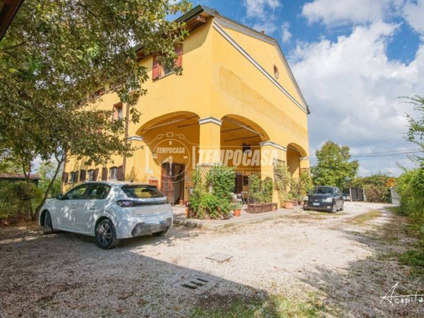 casa indipendente in vendita a Nonantola