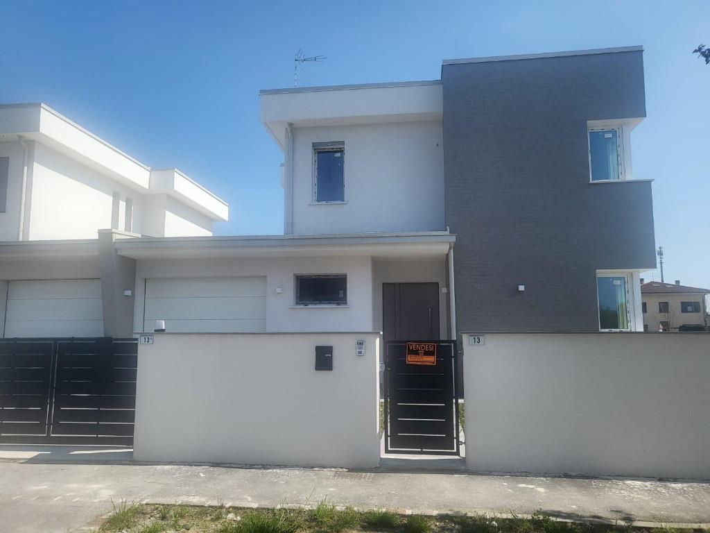 casa indipendente in vendita a Nonantola