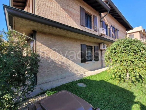 casa indipendente in vendita a Nonantola