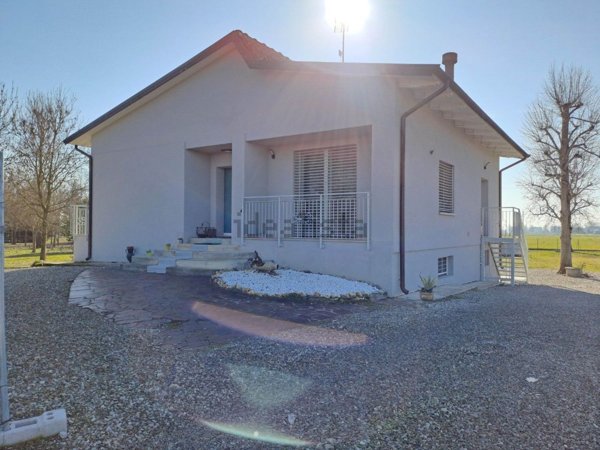 casa indipendente in vendita a Nonantola