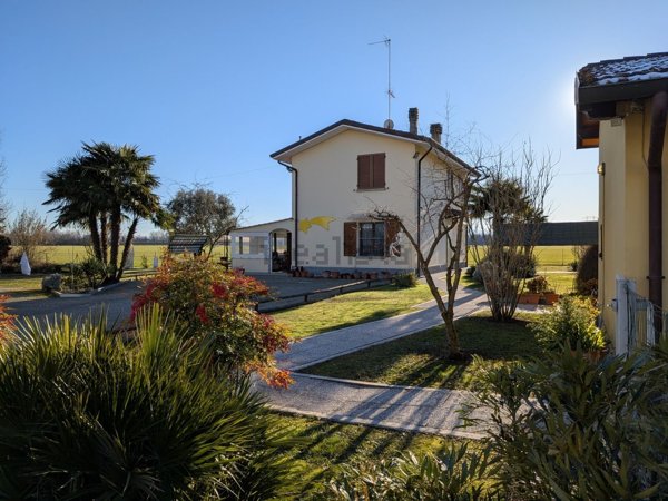 casa indipendente in vendita a Nonantola