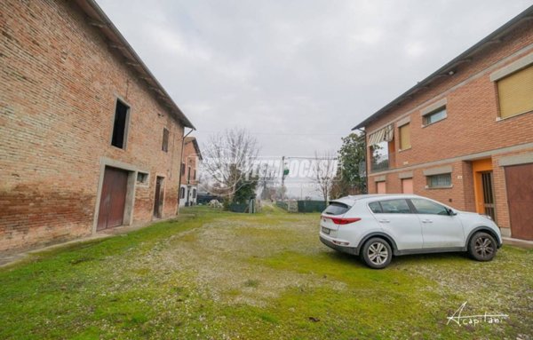 casa indipendente in vendita a Nonantola in zona Campazzo