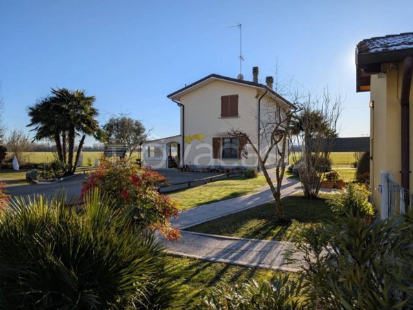 casa indipendente in vendita a Nonantola