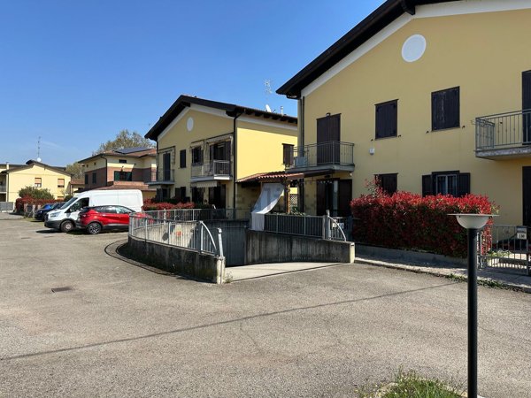 casa indipendente in vendita a Nonantola